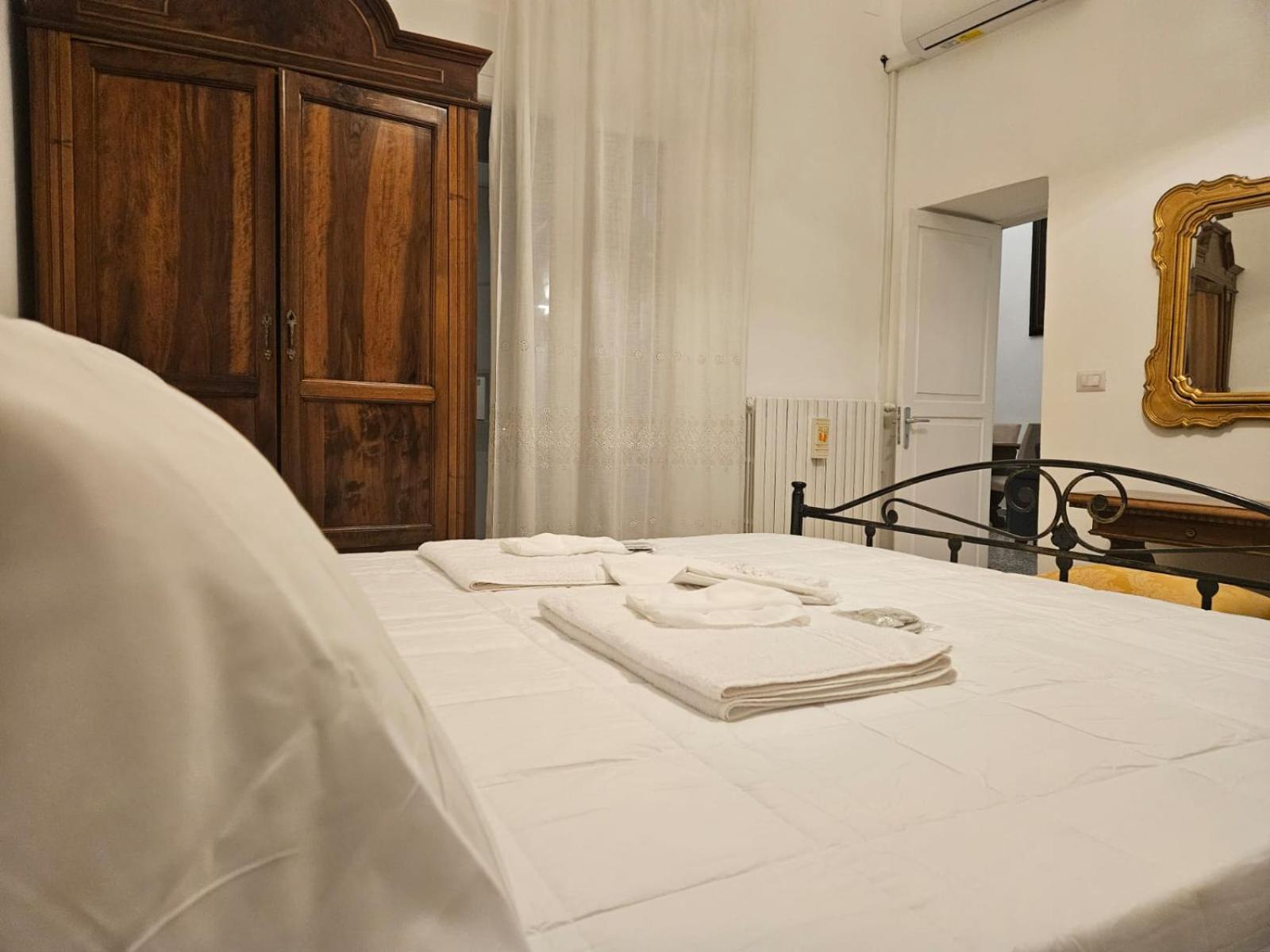 Mayu'S House , Dimora Nel Centro Storico Di Лечче Екстер'єр фото